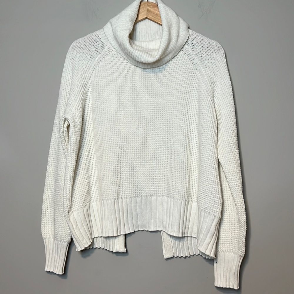 𝅺Madewell - Turtleneck Sweater - Cream - Size M - EUC